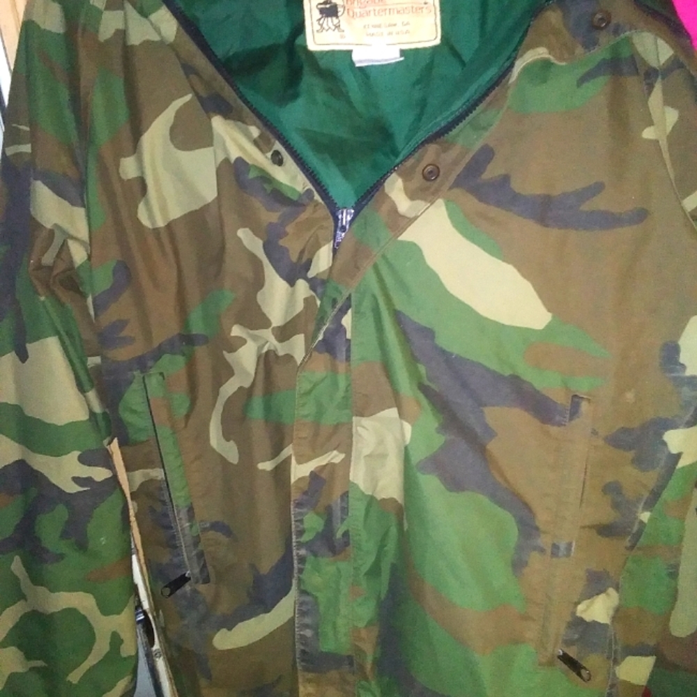 Men's hooded Rain Jacket